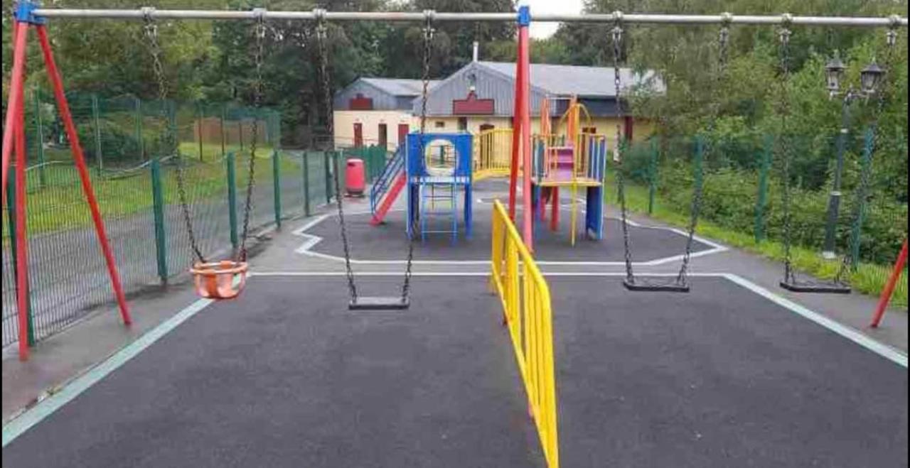 18 River View Chalet-Glan Gwna Holiday Park Caernarfon Exterior foto